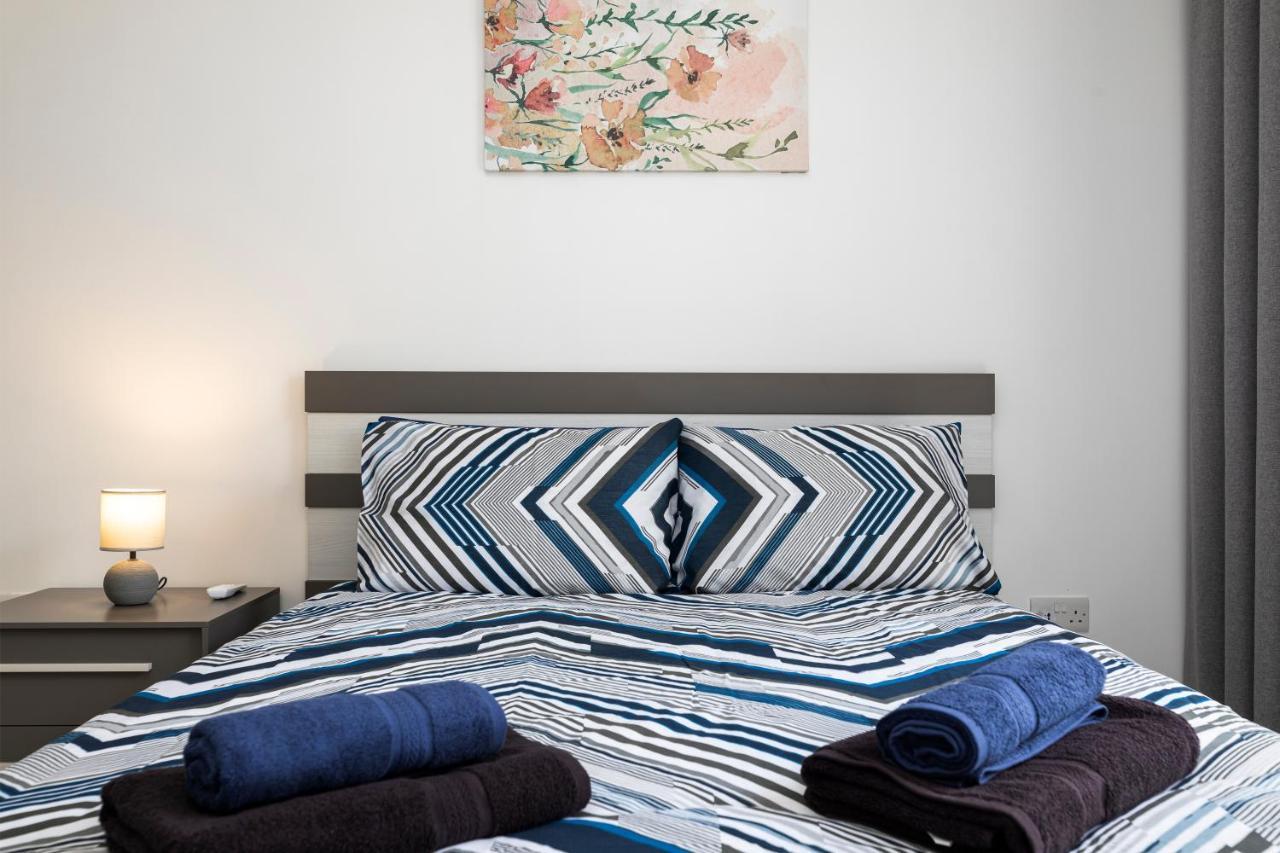 Modern 3Br Stylish Apartment With Large Balcony - Close To St Julians And St Georges Bay Is-Swieqi Экстерьер фото