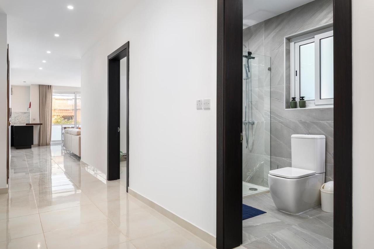 Modern 3Br Stylish Apartment With Large Balcony - Close To St Julians And St Georges Bay Is-Swieqi Экстерьер фото