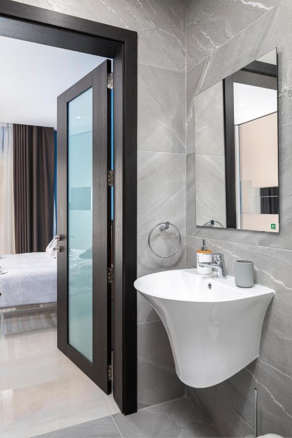 Modern 3Br Stylish Apartment With Large Balcony - Close To St Julians And St Georges Bay Is-Swieqi Экстерьер фото
